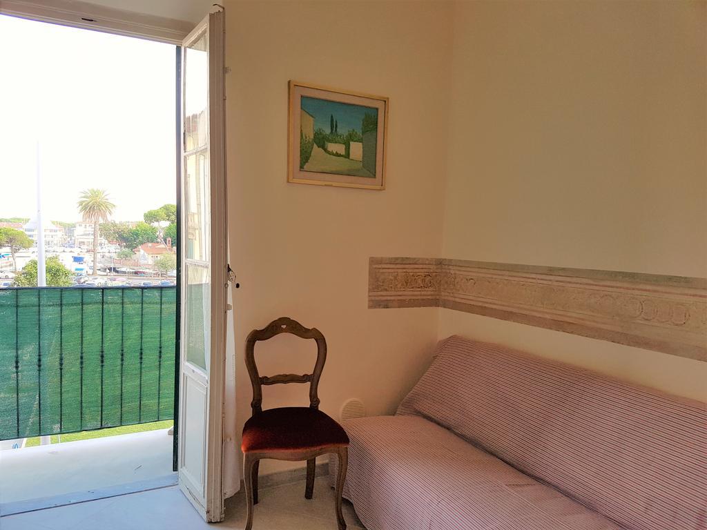 Historical Apartments By Seaside Viareggio Exterior foto